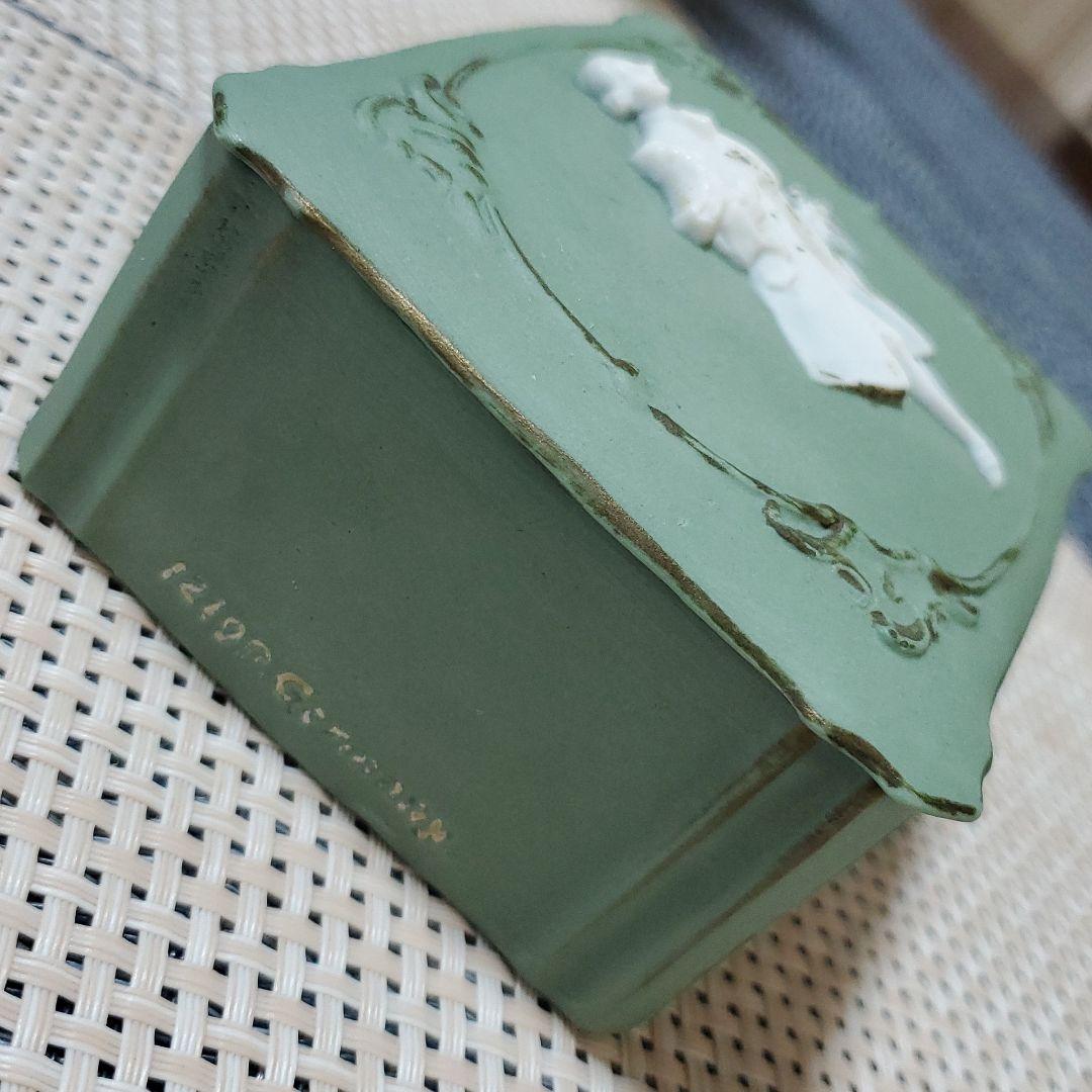 パリ骨董市　アンティーク小物入れ