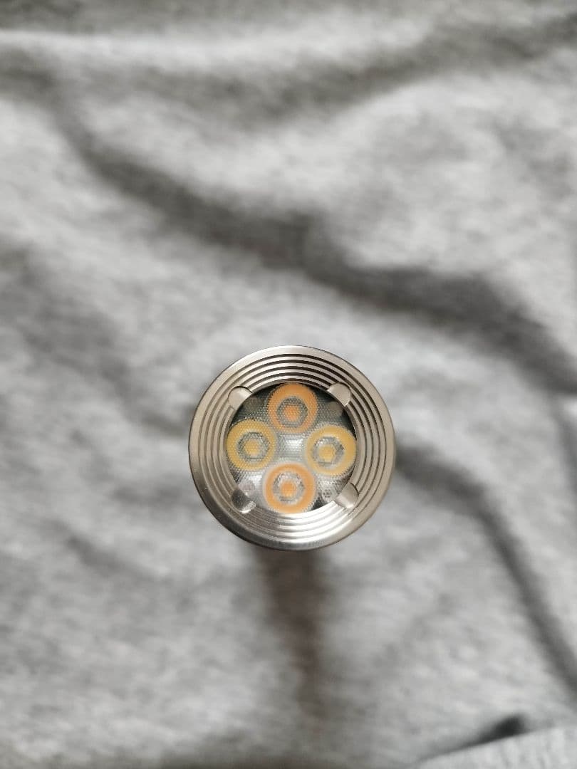 Convoy ブラック 懐中電灯　21700