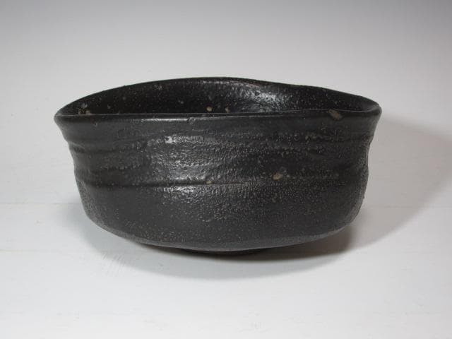 ☆　江戸初期　黒織部沓茶碗　二重箱　12代加藤景秋極めがございます☆y177