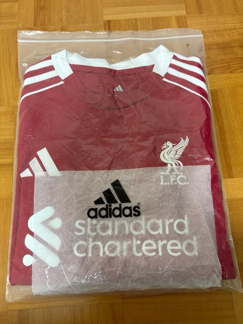 25-26のリヴァプールのモハメド・サラーのユニホーム タグ付きで新品未使用です