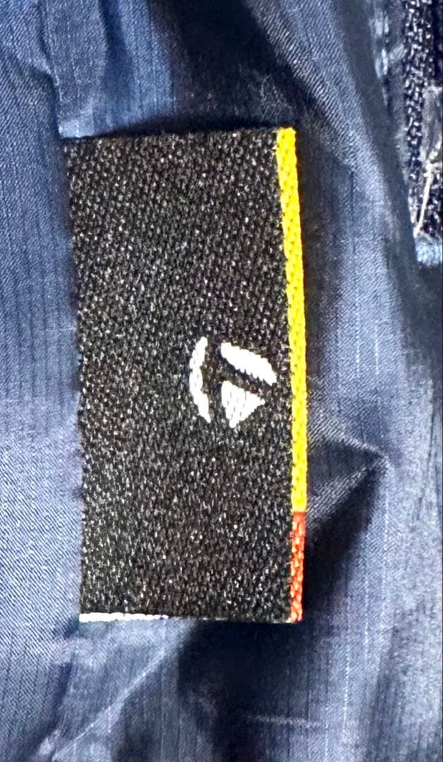 新品未使用！テーラーメイド ダウンジャケット ブルゾン ゴルフウェア XL青　O