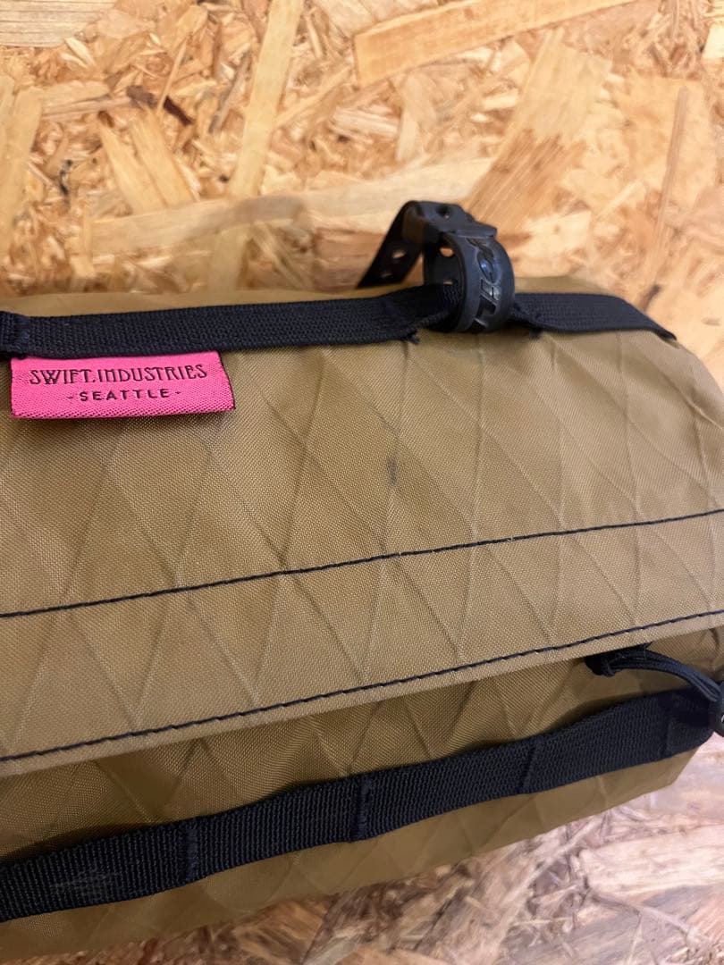 アクセサリー SWIFT INDUSTRIES bandito bicycle bag