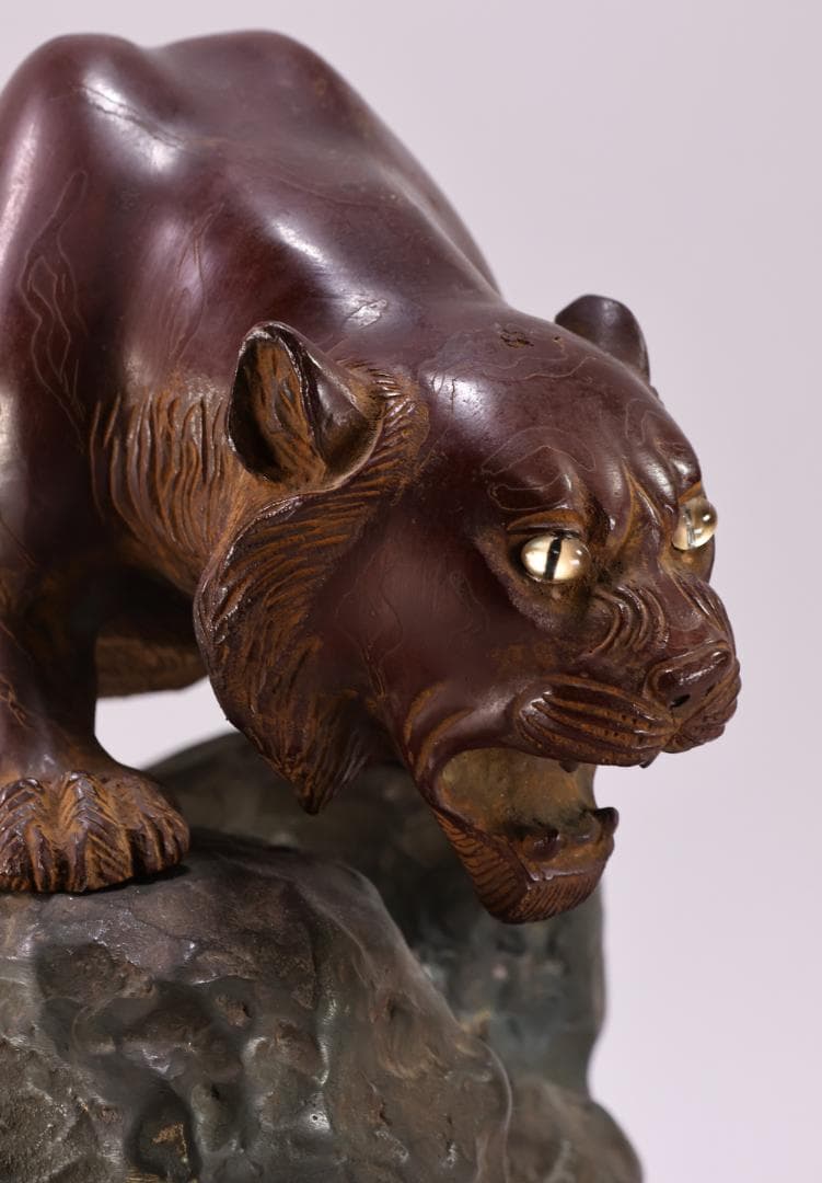 RITAO CHAN専用、時代銅製　春宗銘　鋳銅 「 竹虎 」 玉眼　BK72