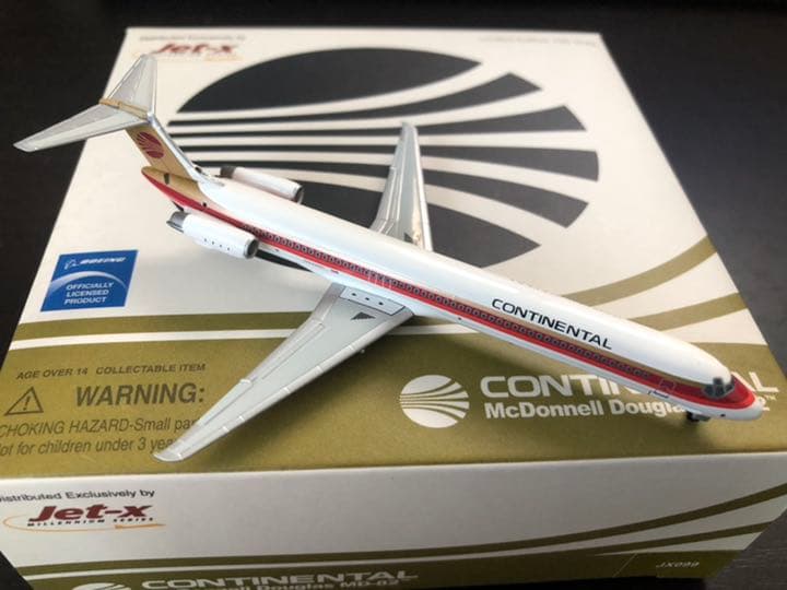 航空機・ヘリコプター Jet-X 1/400 JX099 MD-82 CONTINENTAL