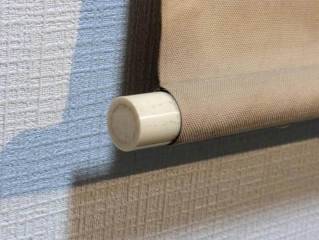 【真作】掛軸　鶴図対幅　松上飛翔図と浜辺群鶴図　　合箱入　U186