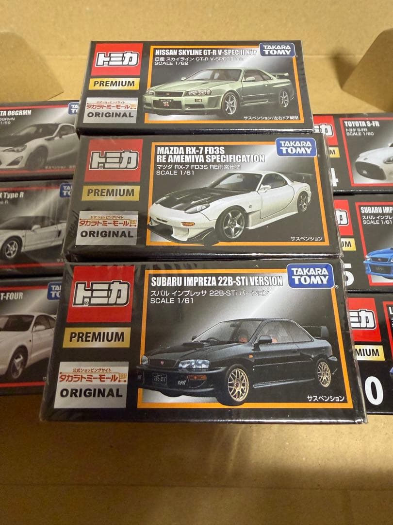 トミカプレミアム　まとめ売り　12台