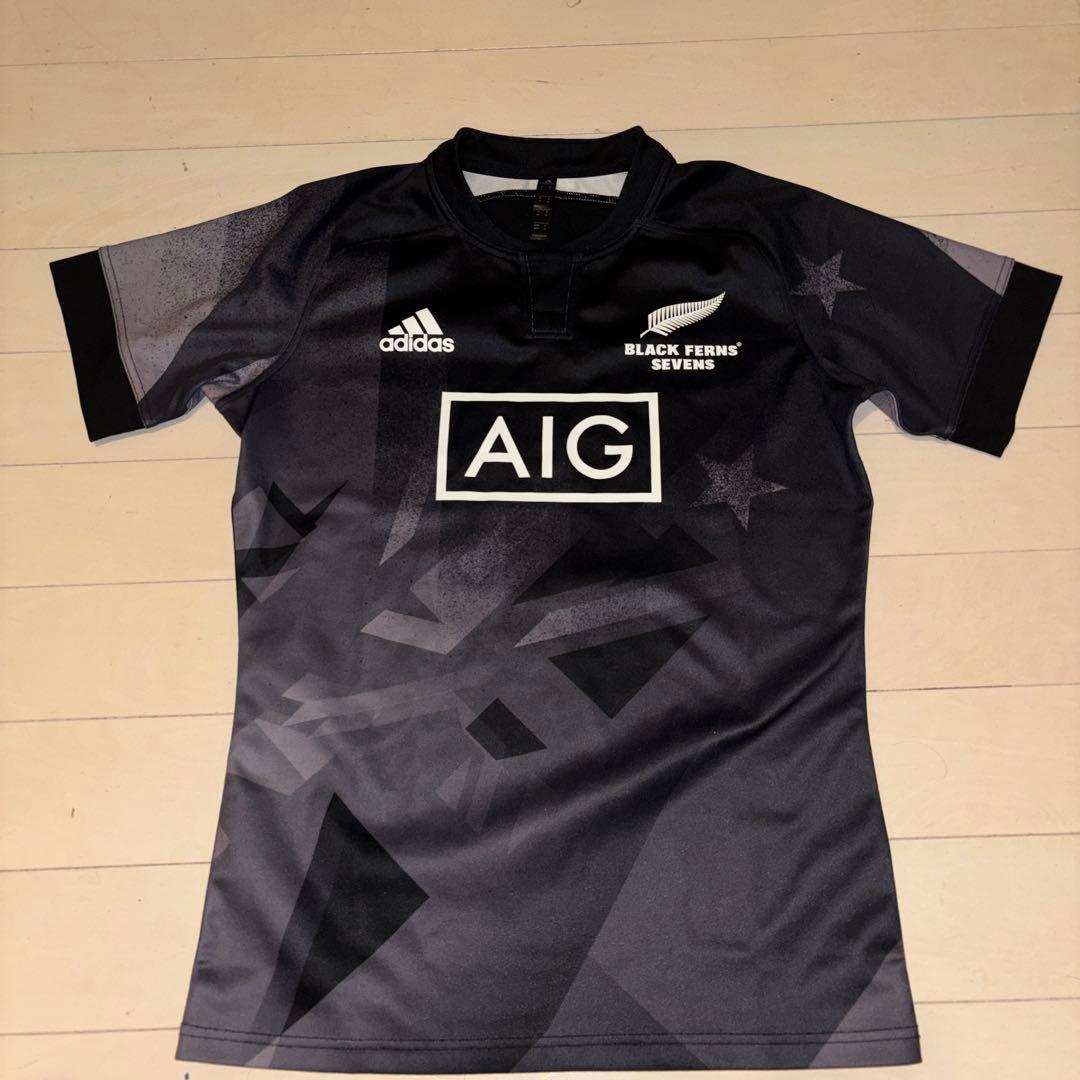 adidas オールブラックス ジャージとショートパンツセット【中古】