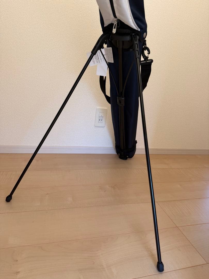 TaylorMade ゴルフバッグ セルフスタンド　　新品未使用