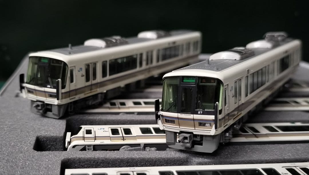 KATO 221系リニューアル車　大和路快速 8両セット