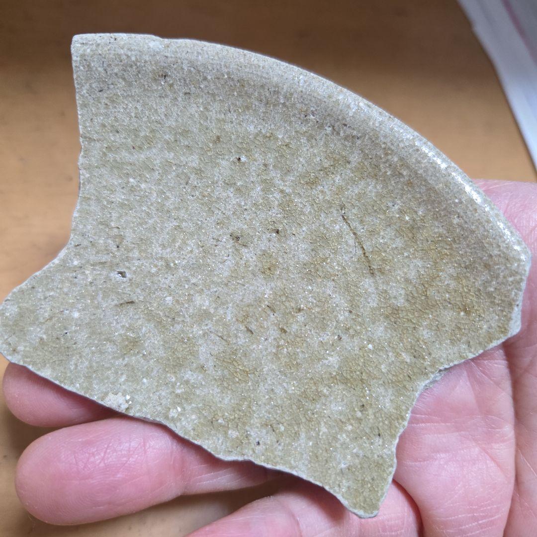 猿投灰釉皿　陶片