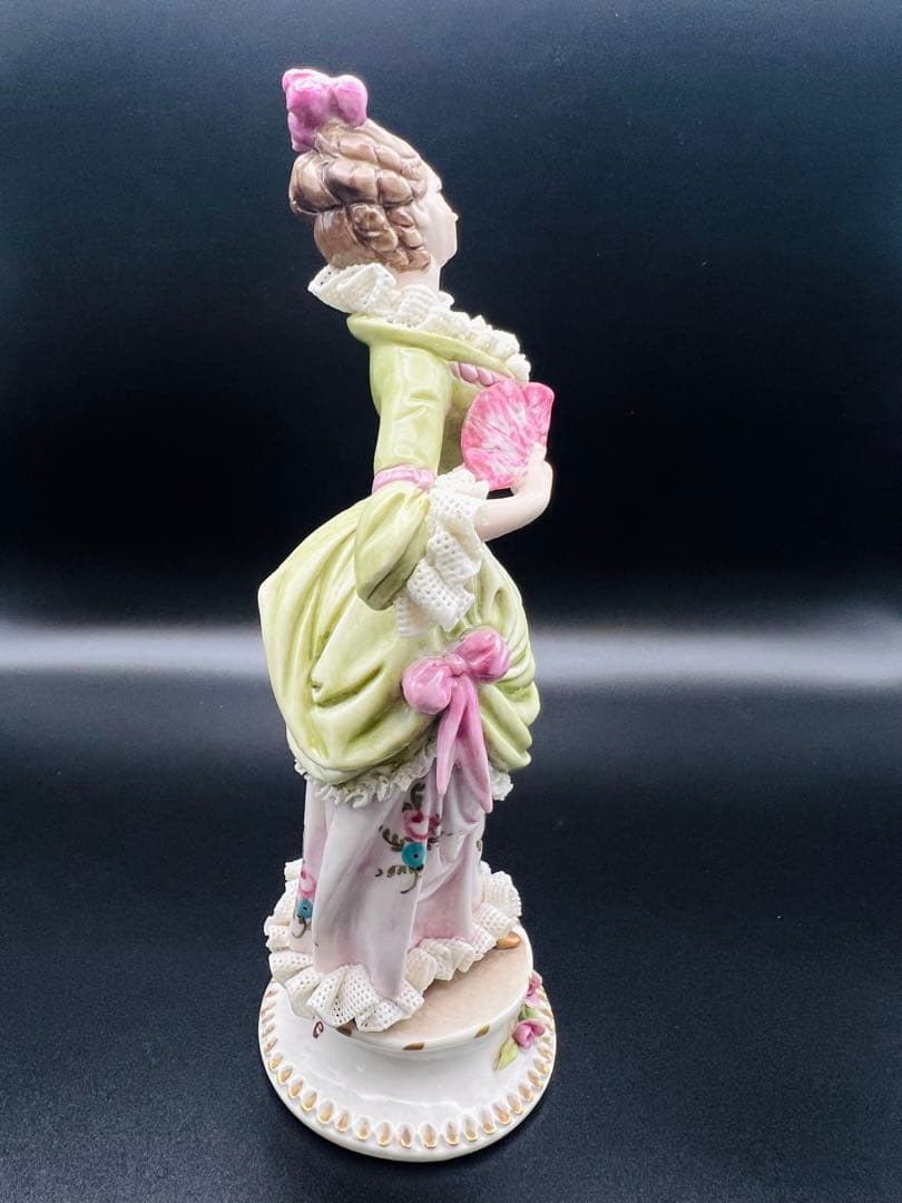 ビクトリアンスタイル 陶器製 女性像