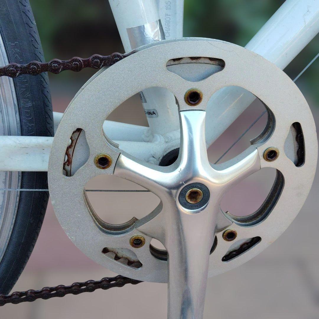 Sfieda 700C 7段変速付きのクロスバイク