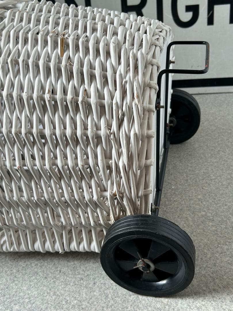 アンティーク　ビンテージ　籐　ラタン　ショッピングカート　バスケット　カゴ　かご