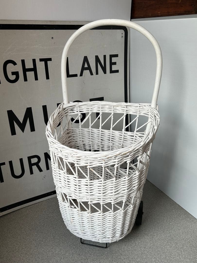 アンティーク　ビンテージ　籐　ラタン　ショッピングカート　バスケット　カゴ　かご