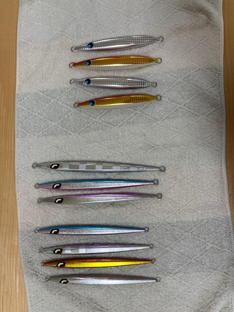 ウロコジグ　スティンガーバタフライ イージーペブル