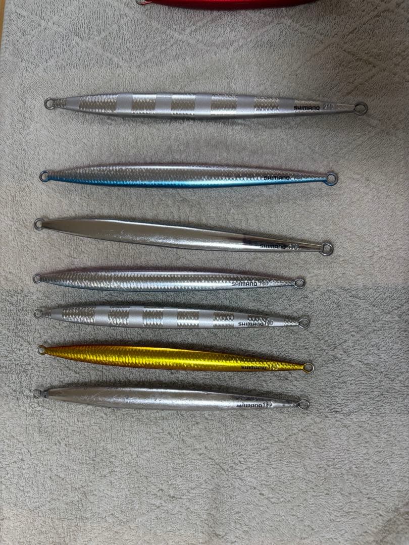 ウロコジグ　スティンガーバタフライ イージーペブル