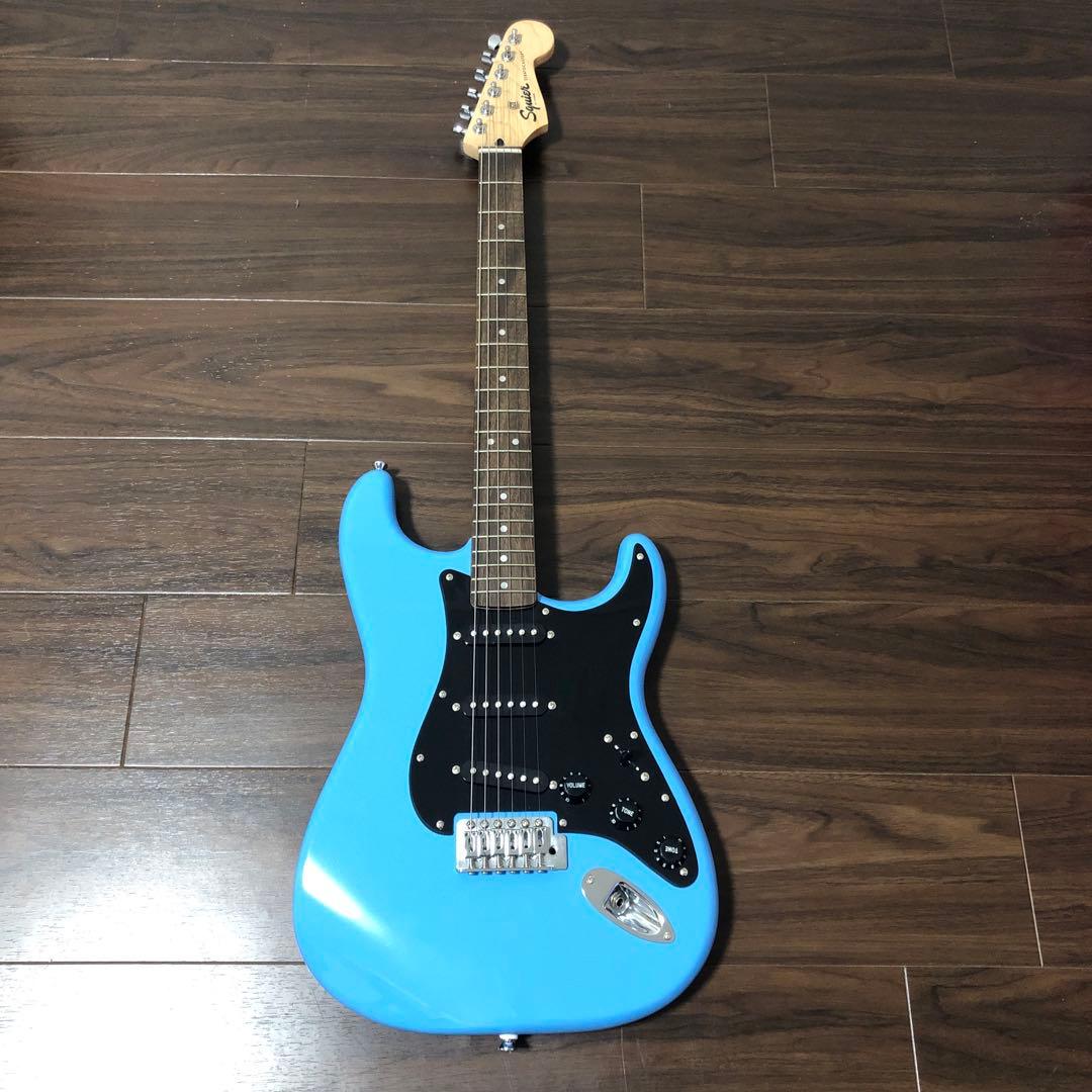 フェンダーストラトキャスターエレキギター青