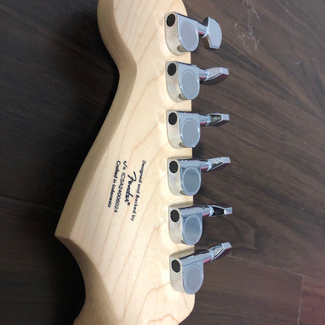 フェンダーストラトキャスターエレキギター青