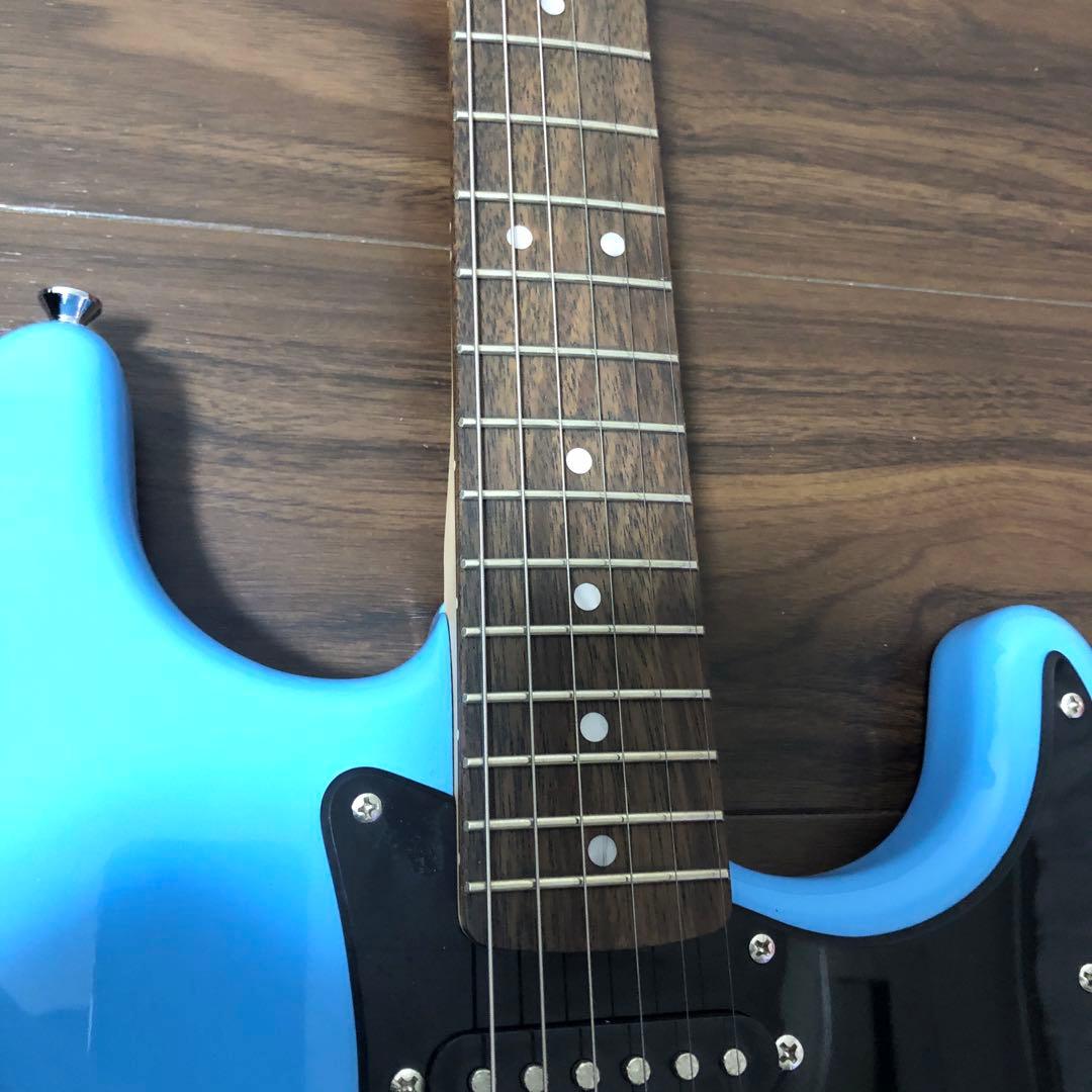 フェンダーストラトキャスターエレキギター青