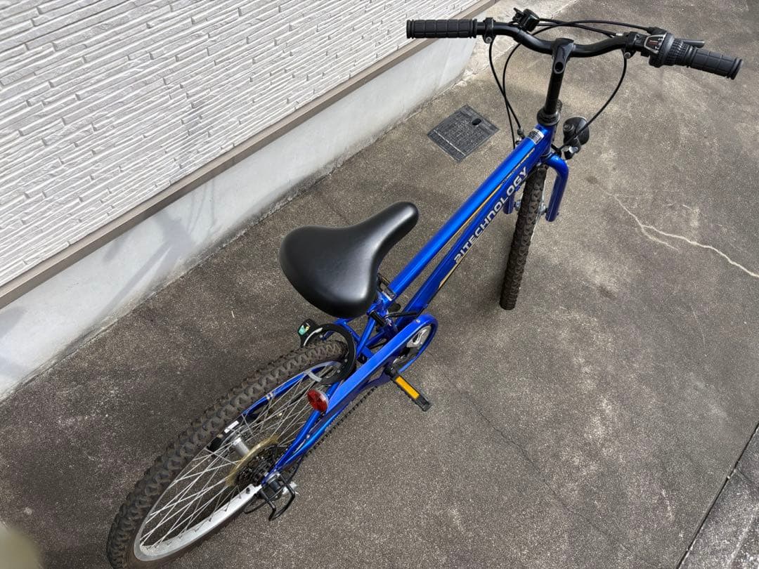 シマノ 24インチ 自転車 車庫保管 鍵、自走発電ライト付き‼︎ 手渡し希望