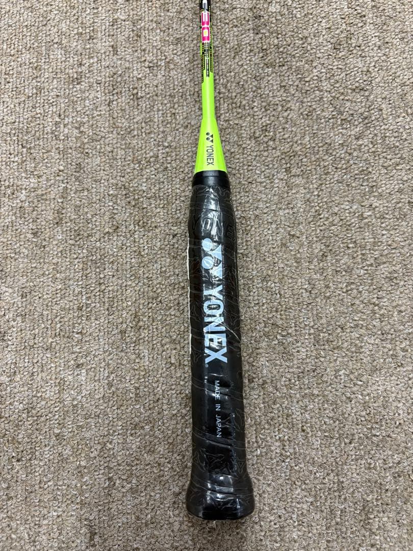 美品 YONEX VOLTRIC 30 バドミントンラケット 廃盤品 2本セット
