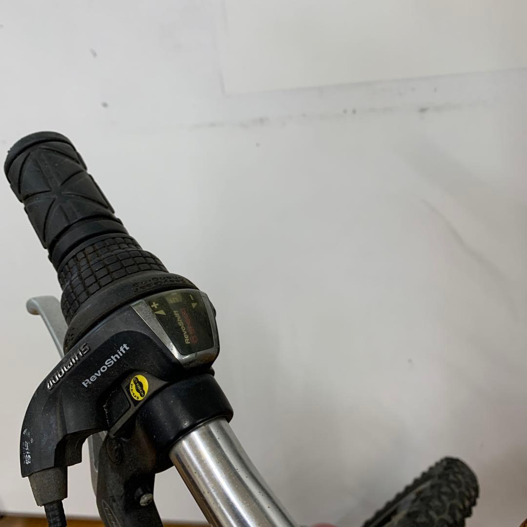 LOUIS GARNEAU 赤 j22 ルイガノ　送料込み