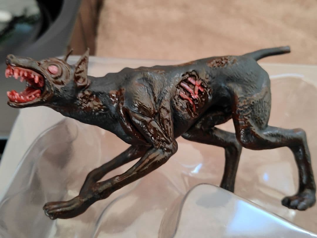 PATRIOTStudio社製.[ バイオハザードジオラマスタンド] 1/12