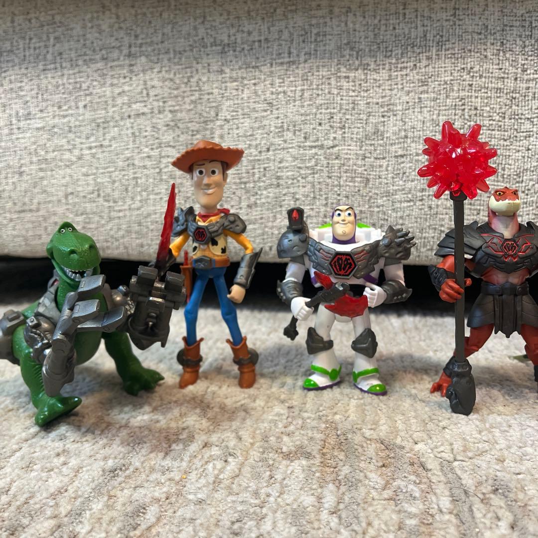 ディズニーピクサー トイストーリー謎の恐竜ワールド レア７体セット
