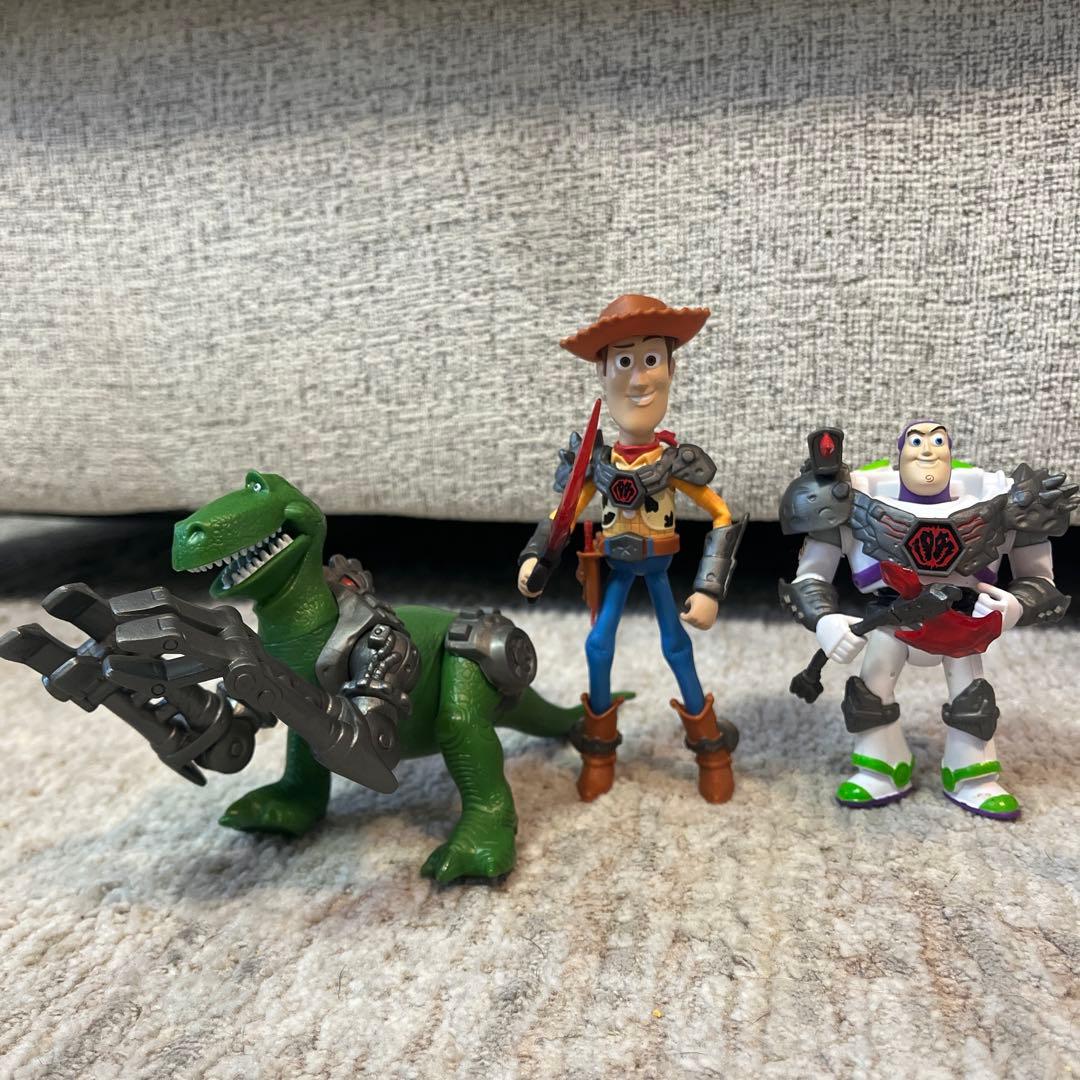 ディズニーピクサー トイストーリー謎の恐竜ワールド レア７体セット