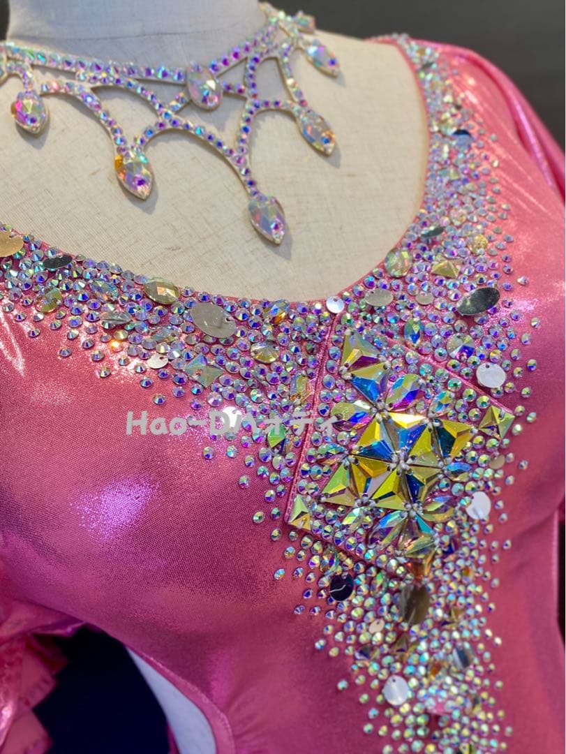 新品★ラテンドレス★メタリック★桜ピンク★社交ダンス★競技