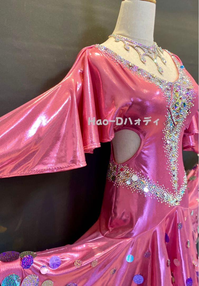新品★ラテンドレス★メタリック★桜ピンク★社交ダンス★競技