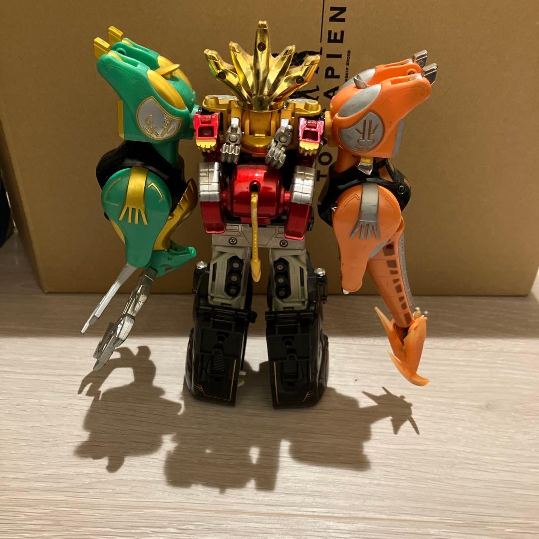 DX超合金　百獣戦隊ガオレンジャー　ガオキングスピアー　ガオキングクロスホーン