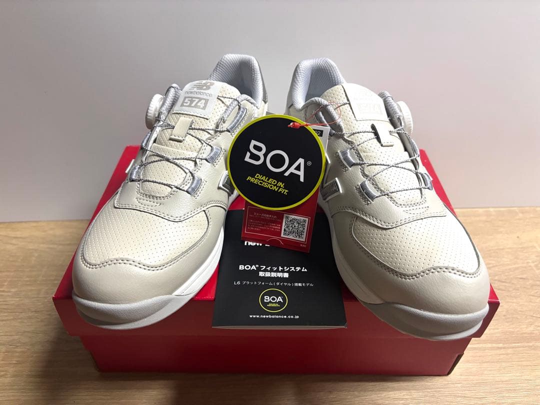 未使用 24cm 2E ニューバランスゴルフシューズ WG574BB4 ベージュ