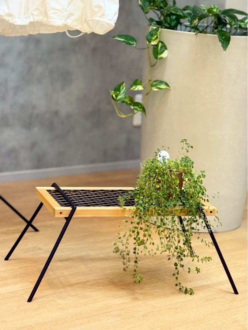 コンパクトメッシュアウトドアテーブル