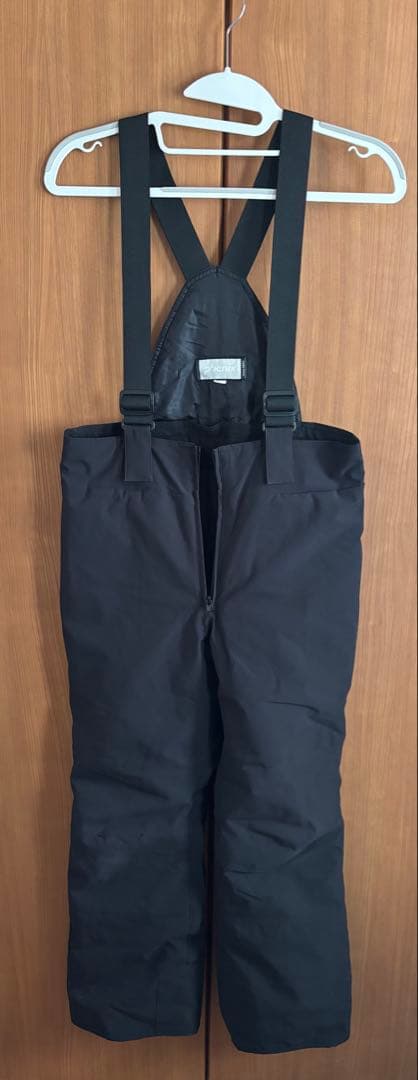 Phenixのスキーウェア、スノーボードウェアの上下セット