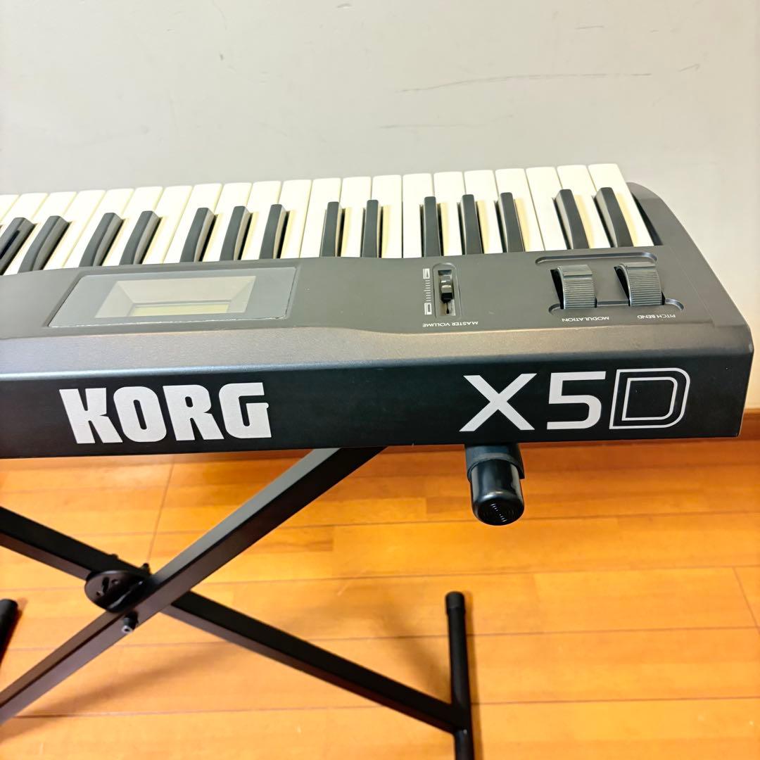 【音出し確認済み・送料込み】KORG コルグ 61鍵　シンセサイザー X5D