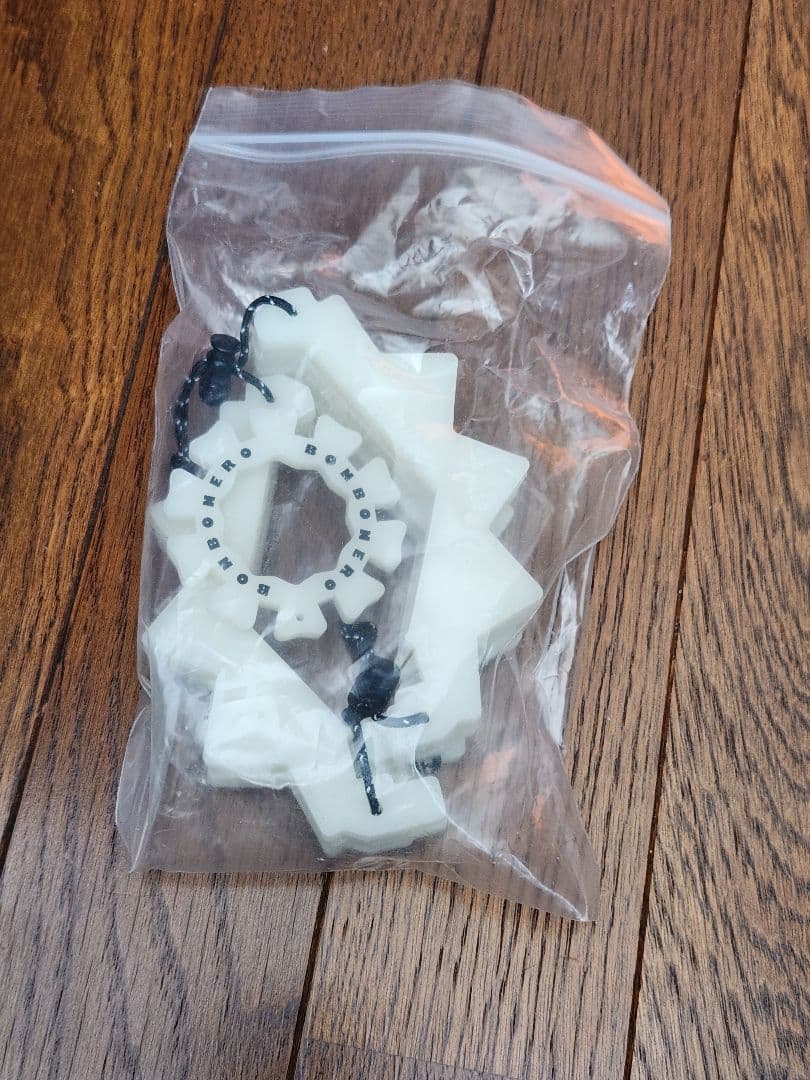 ボンボネロ 蓄光グリーン