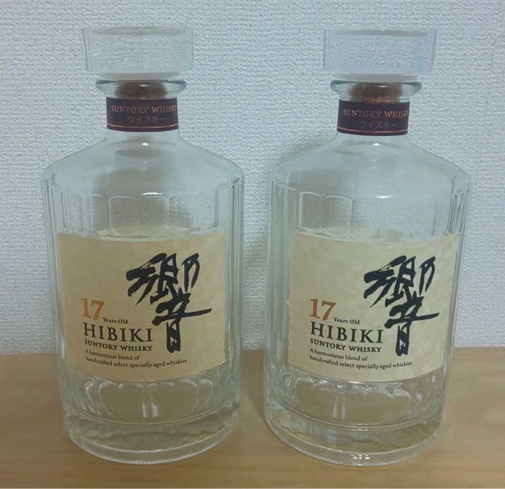 SUNTORY響17年　空瓶 サントリー　2本