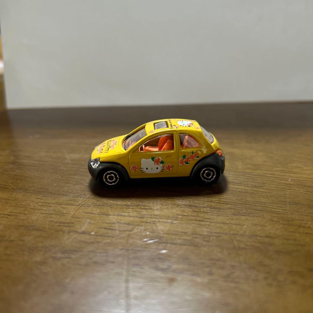 HELLO KITTYミニカーセット