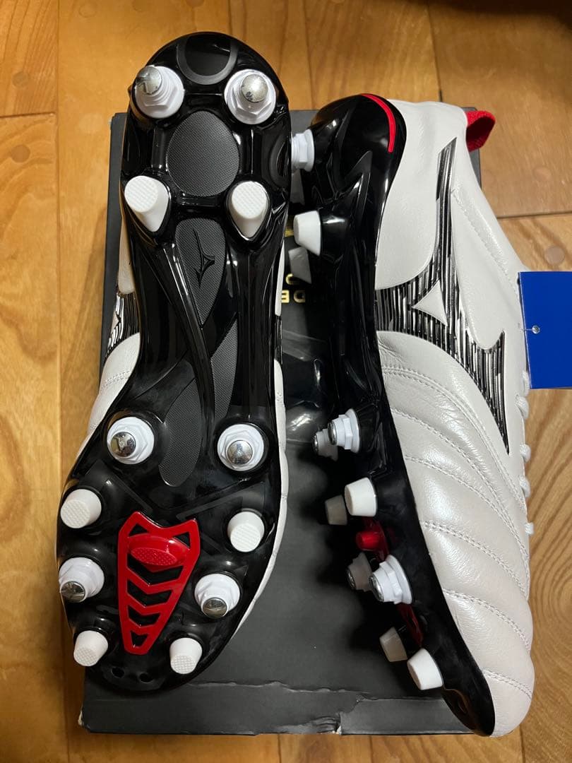 新品　大特価　ミズノ　モレリア NEO 4 JAPAN MIX 26cm