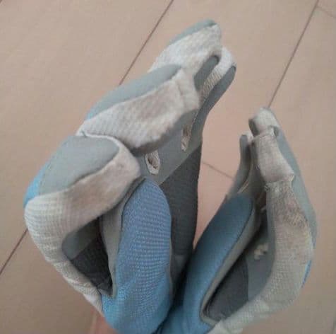 ellesse スキーウェア上下・グローブ・ニット帽 4点セット