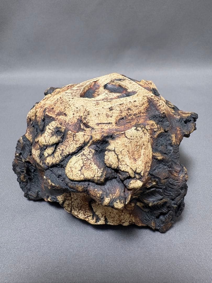 平松龍馬　亀裂文燻銀彩ぐい呑