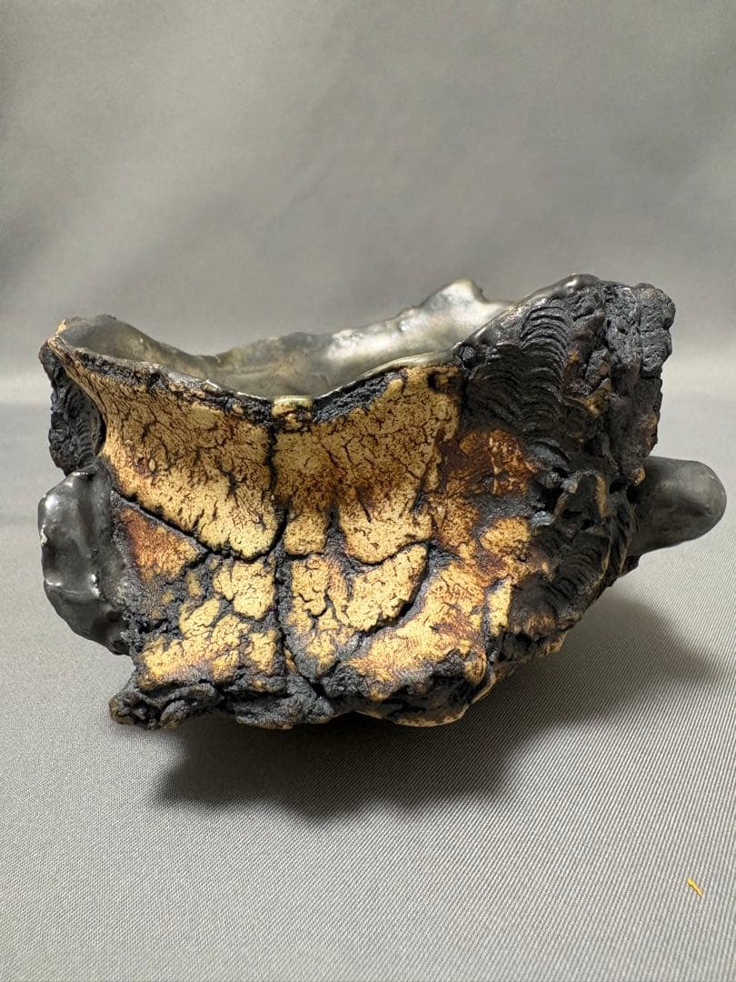 平松龍馬　亀裂文燻銀彩ぐい呑