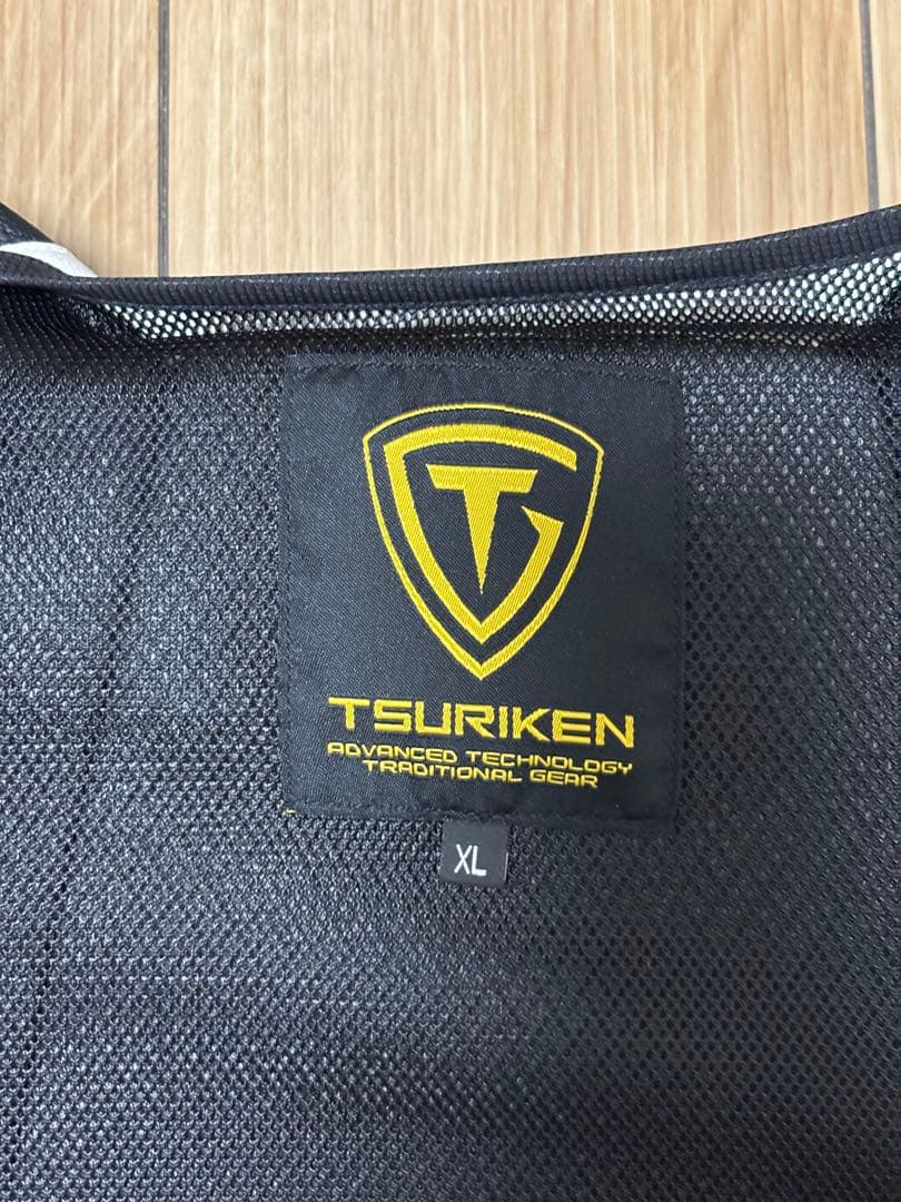 釣研　美品　フローティングベストTV221 ホワイト　XL