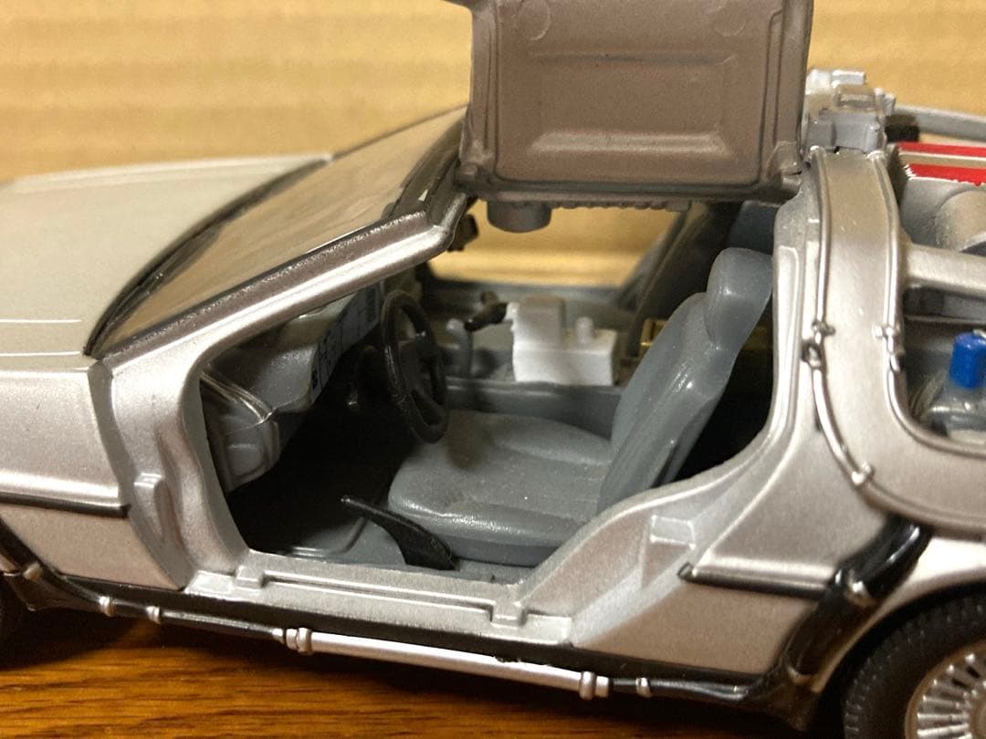 WELLY 映画 バックトゥザフューチャー デロリアン 1/24 ミニカー 現状