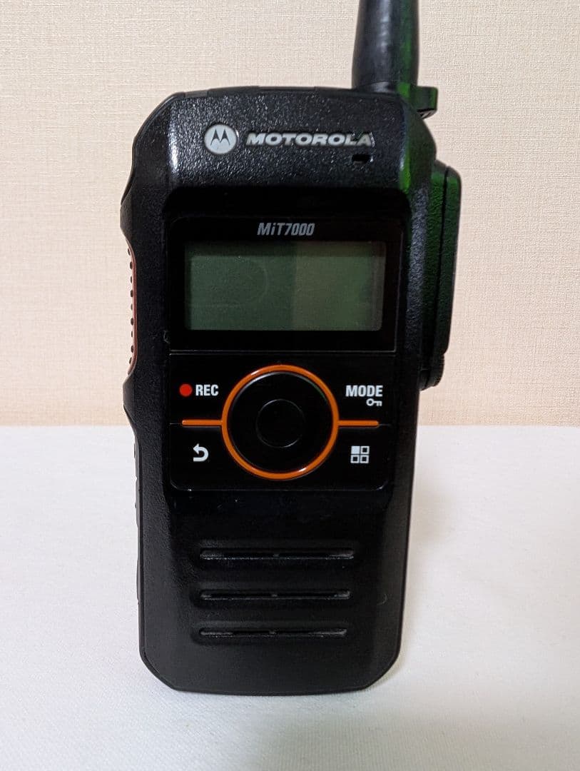 モトローラ デジタル簡易無線 免許局 トランシーバー MiT7000 マイク付