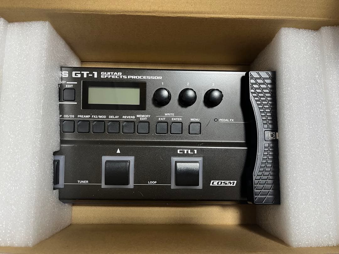 BOSS GT1 本体、箱、説明書のみ（アダプターなし）