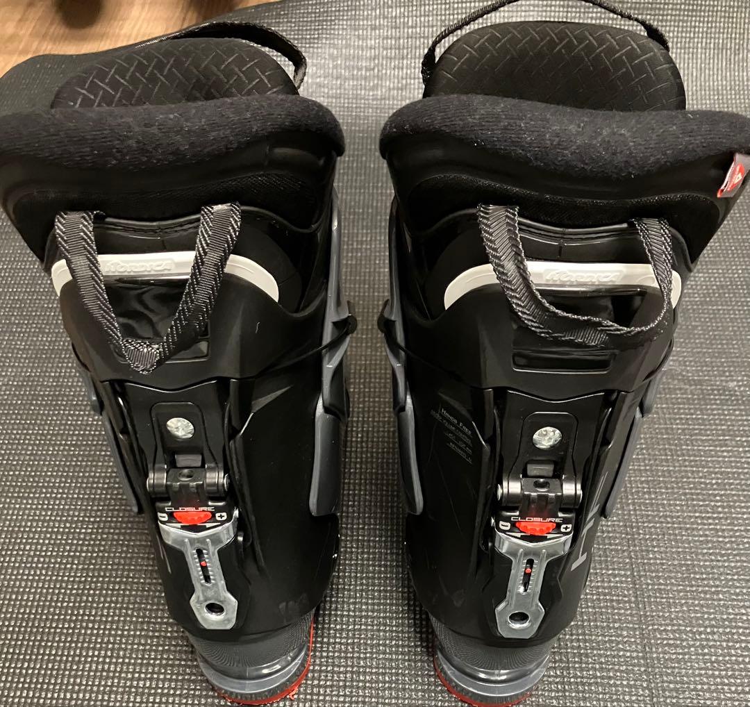 ノルディカ リアエントリー スキーブーツ HF100 27-27.5cm