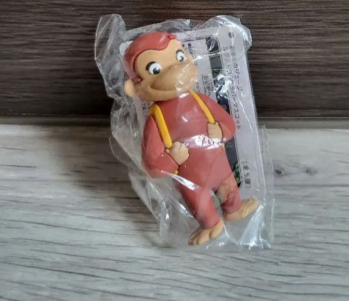 おさるのジョージぬいぐるみ大中小、フィギュアセット 新品未使用豪華4点セット