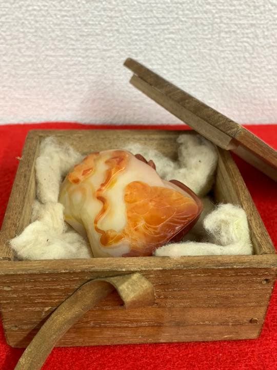 中国古美術　清時代人物彫刻瑪瑙鼻煙壺コレクションの整理品　H-2